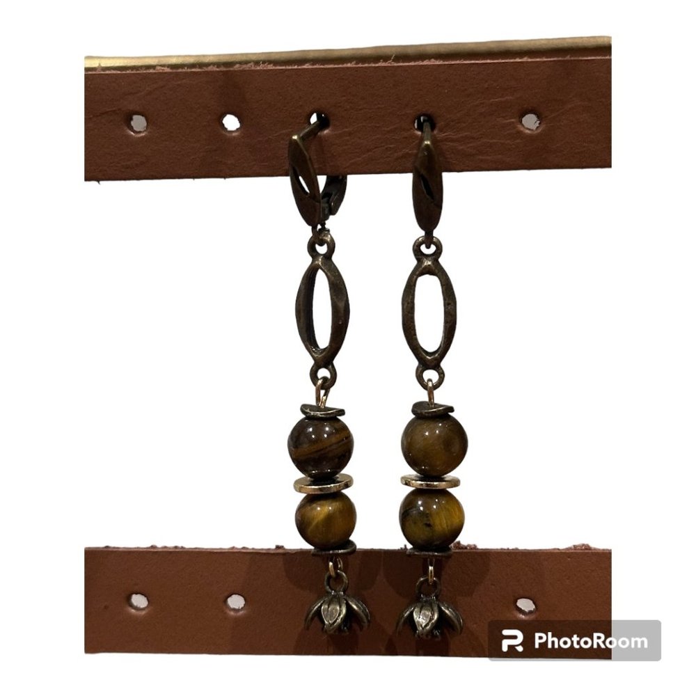 Beautiful New Tiger Eye Earrings